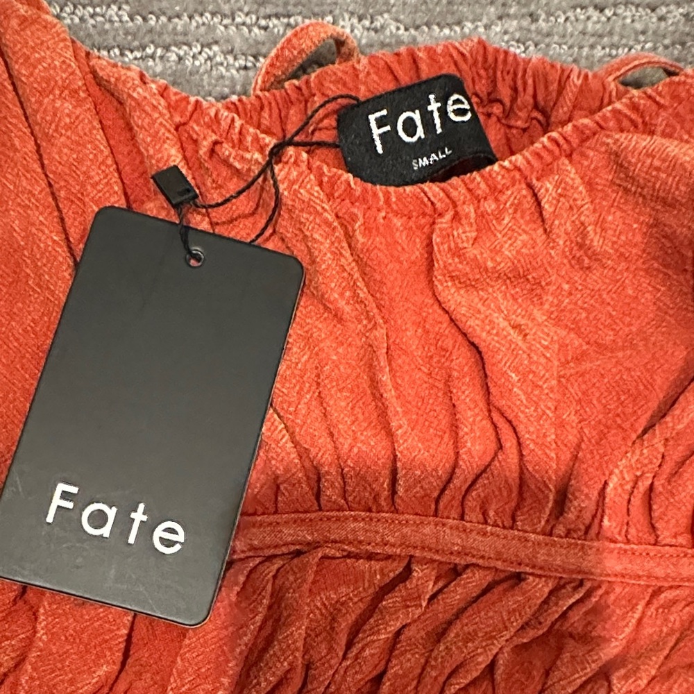 Fate Women's Orange Jumpsuit NWT - Picture 2 of 4